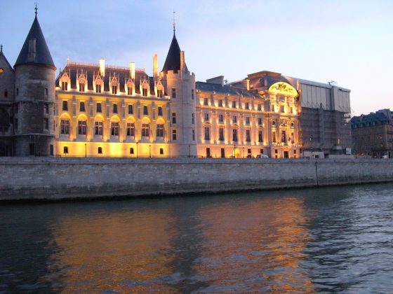  conciergerie illuminée